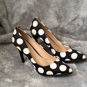 Charles By Charles David Black And White Polka Dot Pumps |Size: 9 1/2|